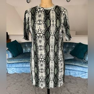 H&M Green Snakeskin Print Tunic